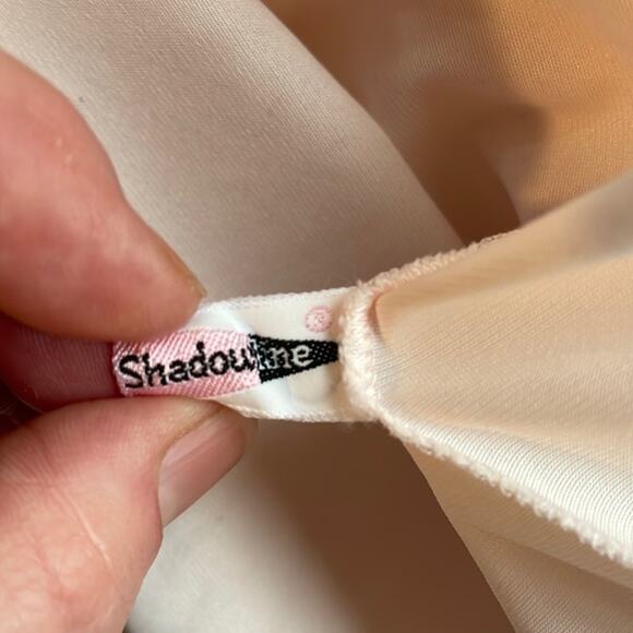 Vintage Shadowline mini gown/ chemise/ nightgown - Picture 7 of 9